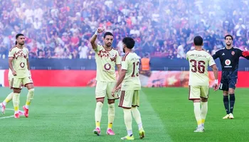 الأهلي وبرشلونة 