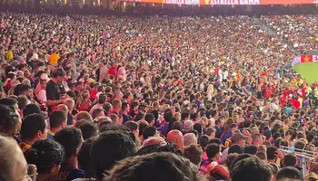 جماهير الأهلي وبرشلونة 