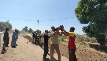 جانب من التركيب 