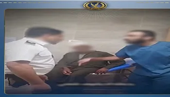 فيديو متداول يرصد مشادة كلامية بين ضابط شرطة وطبيب 