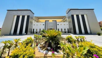 جامعة الأقصر الأهلية 