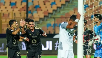 الأهلي ضد زد 