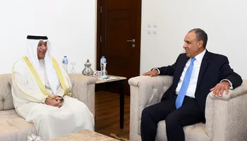&rlm;وزير الخارجية