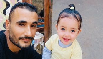 الأب وابنته