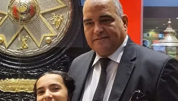 الاب وابنته
