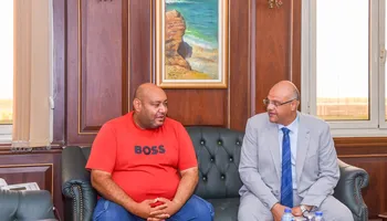 المهندس أيمن عطية ووالد الشاب زياد محمد