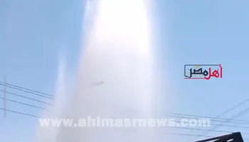 انفجار مفاجئ بخط مياه رئيسي في قرية الفراسية بساقلتة بسوهاج