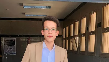  الطبيب الراحل 