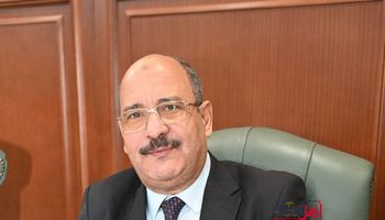 تعيين الدكتور إيهاب محمد حسين مديرًا ماليًا وإداريًا للمستشفيات الجامعية