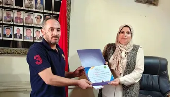 تكريم سائق توكتوك 