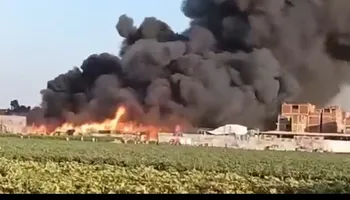 جانب من الحريق