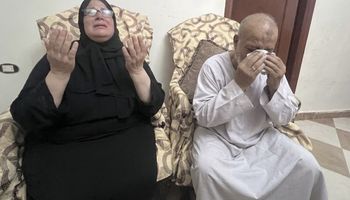 مأساة &laquo;الحاج محمود&raquo; مسن ببورسعيد بعد فقدان مصدر رزقه الوحيد