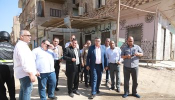 محافظ قنا
