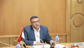 محافظ قنا