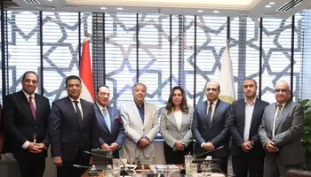وزيرة التنمية المحلية وغرفة الصناعات الكيماوية
