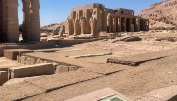 المعبد 
