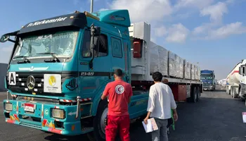 قافلة الهلال الأحمر 