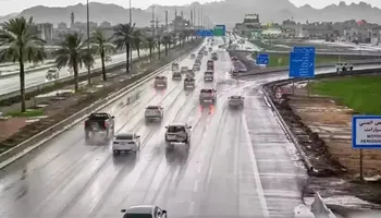 أمطار رعدية غزيرة تضرب مكة المكرمة