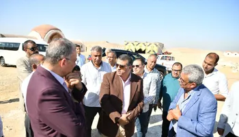 محافظ قنا