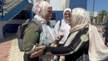7 أعوام انتظار.. "الحاجة أمينة" تحصد فرحة الحج وتضرب أروع أمثلة جبر الخواطر : "ما تزعليش هتيجي السنة الجاية"