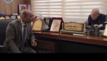 إنهاء أزمة طالب &laquo;شرق بورسعيد الأهلية&raquo;: جلسة ودية بين رئيس الجامعة ووالد الطالب