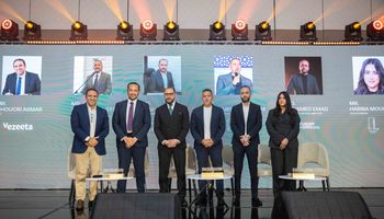 الأنشطة التجارية 