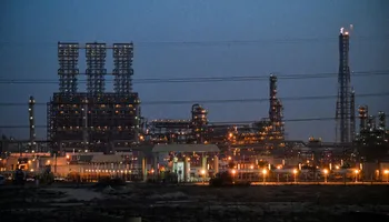  السعودية تعيد تشغيل خط أنابيب النفط "شرق غرب"