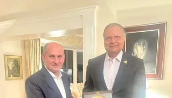رئيس هيئة الاعتماد والرقابة الصحية والسفير أسامة الهادي، سفير جمهورية مصر العربية لدى أيرلندا