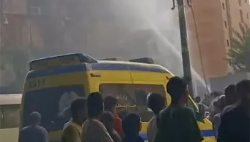 حريق محيط قسم شرطة الأزبكية