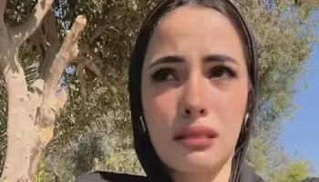 دينا عزت 