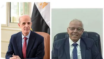 رئيس جامعة بنى سويف وعميد علوم الملاحة 