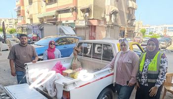 ضبط ربع طن أغذية وأعلاف منتهية الصلاحية ومجهولة المصدر داخل محل عطارة بالزهور
