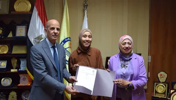 منح طالبة الدمج بجامعة بنى سويف منحه دراسيه 