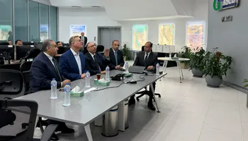 وزير البترول والثروة المعدنية