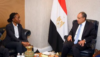 وزير الخارجية ورئيسة مجموعة الأزمات