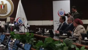 وزير الصحة أثناء المؤتمر الصحفي 