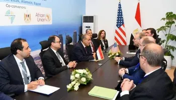 وزير الخارجية يلتقي كبير مستشاري الرئيس الأمريكي للشئون العربية والأفريقية