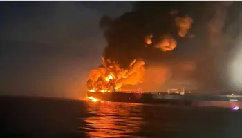 ترامب يطالب إيران بوقف الحرب 