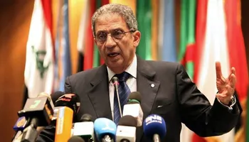 عمرو موسى 
