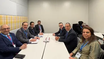وزير الخارجية يلتقي وزير المالية الكويتي خلال اجتماعات الخريف للبنك وصندوق النقد الدوليين
