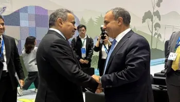 وزير الخارجية مع وزير المالية القطري