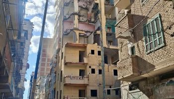 عقار مائل بالإسكندرية