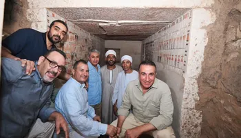اكتشاف مقبرة منقوشة