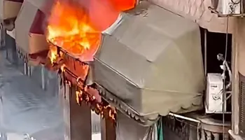 إنقاذ أسرة كاملة من موت محقق في حريق هائل بحي العرب
