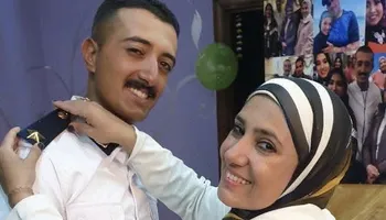 ارتدت الأبيض شاركته فرحة التخرج وودعته بالرضا.. كلمات مؤثرة لوالدة الشهيد &laquo;عبد الله الحمامي&raquo; بطل مرور بورسعيد