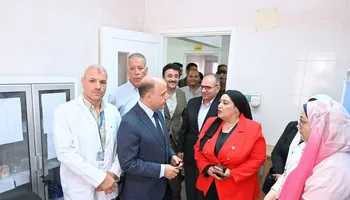 الافتتاح