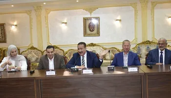بـ مليون ونصف المليون جنيه.. محافظ بورسعيد يدعم الأسر الأولى بالرعاية بمساعدات شاملة