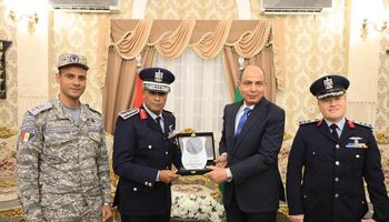 جانب من الزيارات 
