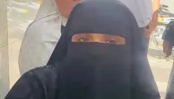 خالة ادم تطالب بكشف الكاميرات فى المدرسة