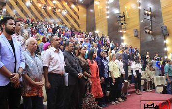 افتتاح الدورة الثانية لمهرجان &quot;بلدنا لفنون الشباب&quot;